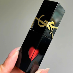Son Yves Saint Laurent YSL The Inks Vinyl Cream 416 Chili Provocation – Màu Đỏ Đất